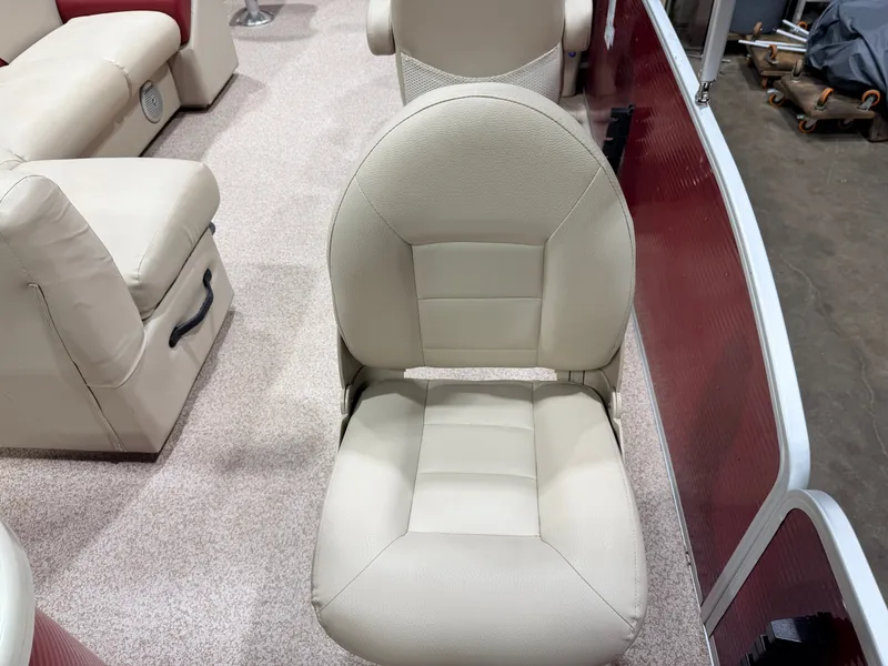 Slide: The Image of Weeres 200 Allure Fish Pontoon 2016 - 40