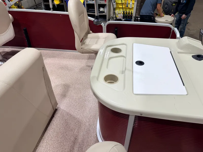 Slide: The Image of Weeres 200 Allure Fish Pontoon 2016 - 41