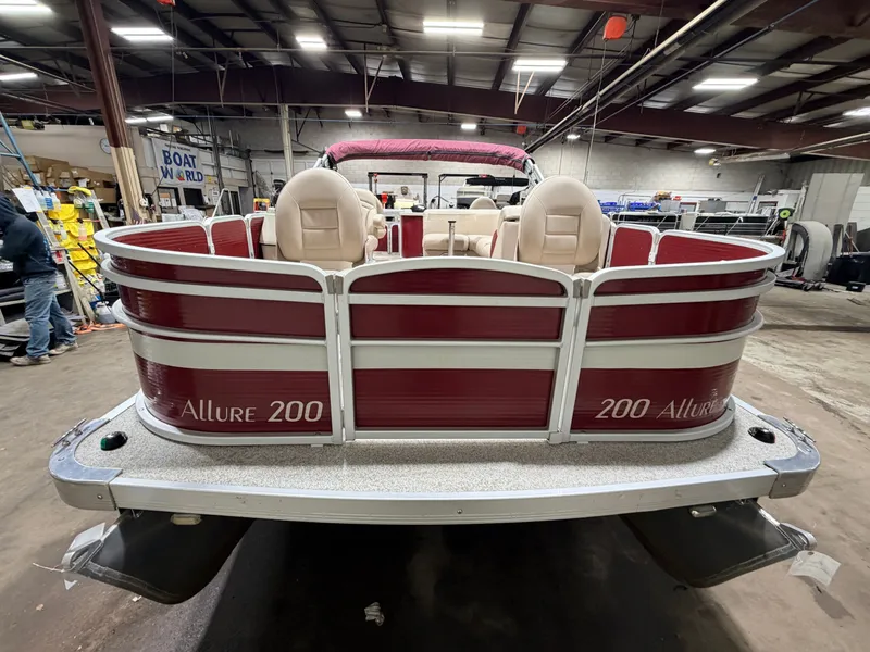 Slide: The Image of Weeres 200 Allure Fish Pontoon 2016 - 48