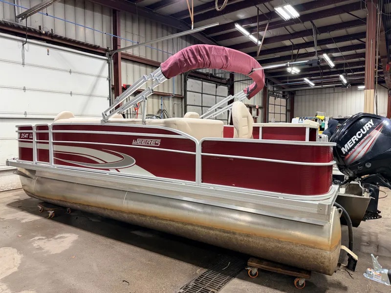 Slide: The Image of Weeres 200 Allure Fish Pontoon 2016 - 54