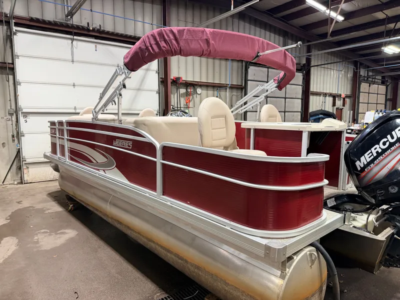 Slide: The Image of Weeres 200 Allure Fish Pontoon 2016 - 55