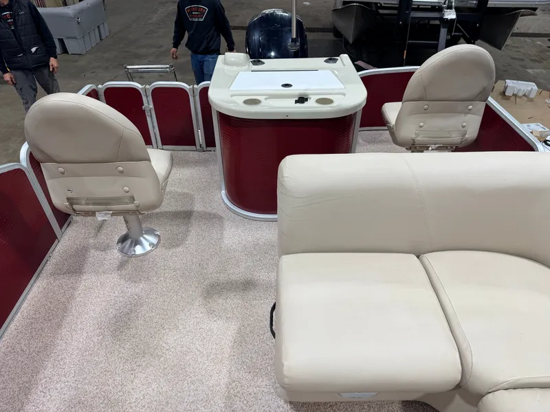 Slide: The Image of Weeres 200 Allure Fish Pontoon 2016 - 8