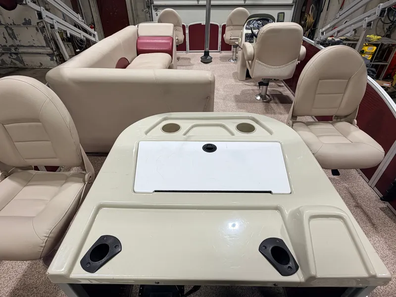 Slide: The Image of Weeres 200 Allure Fish Pontoon 2016 - 9