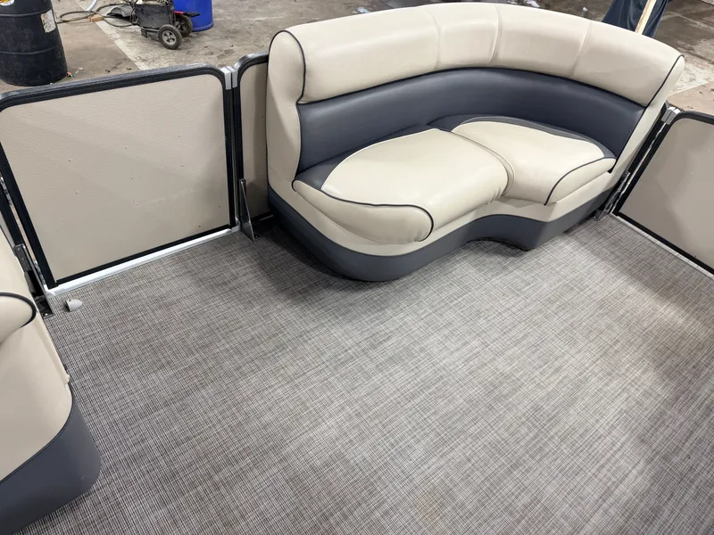 Slide: The Image of Premier 200 Sunsation Pontoon 2015 - 10