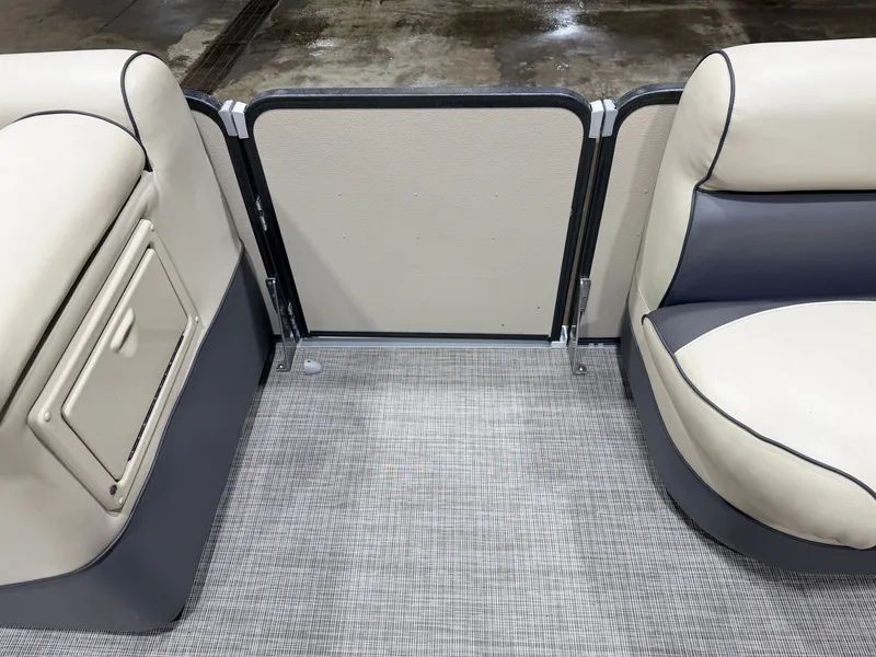 Slide: The Image of Premier 200 Sunsation Pontoon 2015 - 11