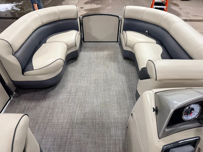 Slide: The Image of Premier 200 Sunsation Pontoon 2015 - 3