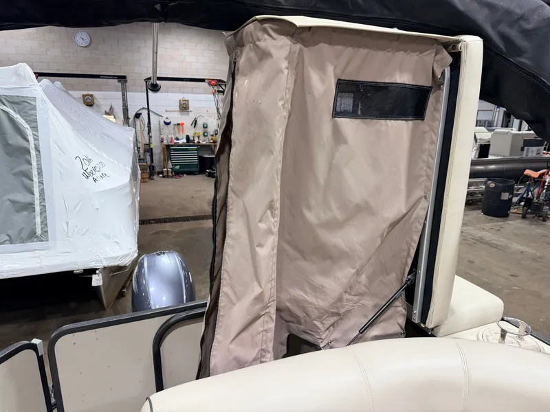 Slide: The Image of Premier 200 Sunsation Pontoon 2015 - 38