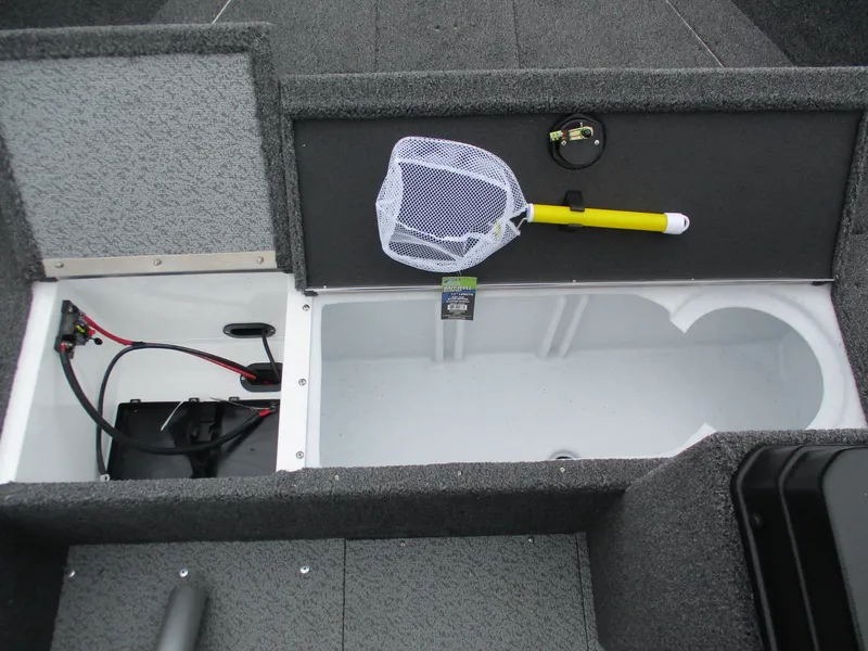 Slide: The Image of Lund 1650 Rebel XL SS 2026 - 9