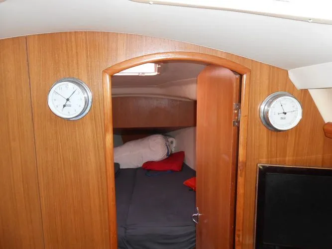 Slide: The Image of 2007 Hunter 33 - Image 12 - 12