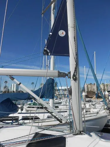 Slide: The Image of 2007 Hunter 33 - Image 16 - 16