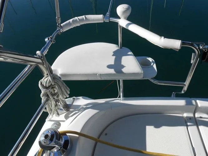 Slide: The Image of 2007 Hunter 33 - Image 18 - 18