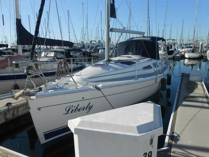 Slide: The Image of 2007 Hunter 33 - Image 19 - 19