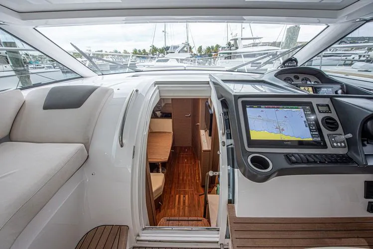 Slide: The Image of 2025 Princess V40 - Image 33 - 33