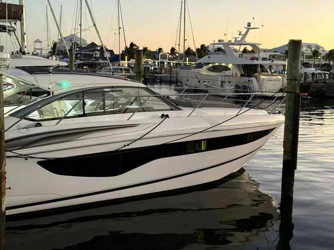 Slide: The Image of 2025 Princess V40 - Image 8 - 8