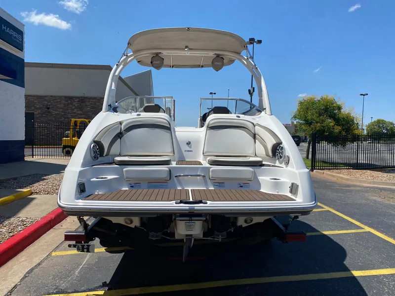 Slide: The Image of Yamaha 242 Limited S 2015 - 7