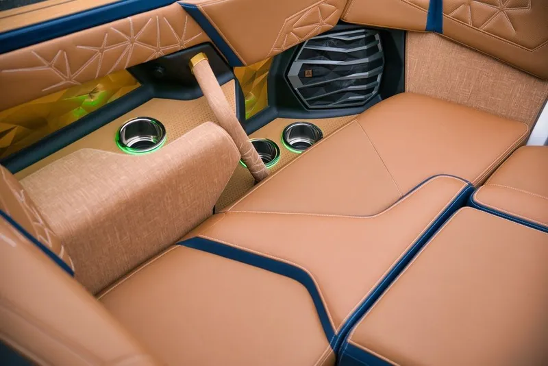 Slide: The Image of Nautique Super Air Nautique G23 Paragon 2024 - 14