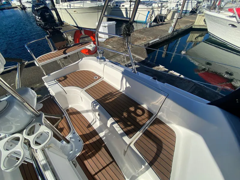 Slide: The Image of Cockpit of a 2006 Hunter 38 sailboat docked at marina. - 20