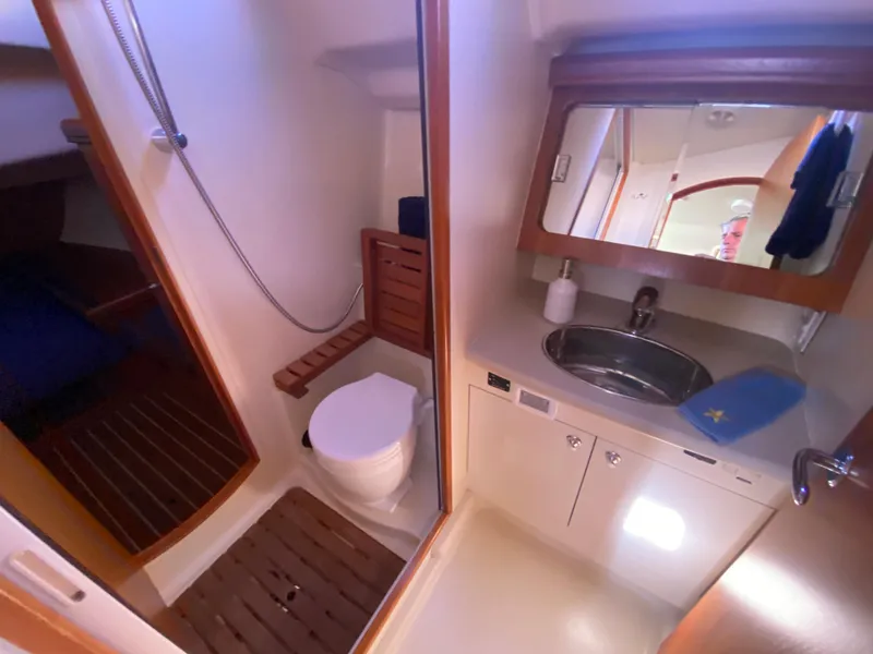 Slide: The Image of Hunter 38 2006 - 51