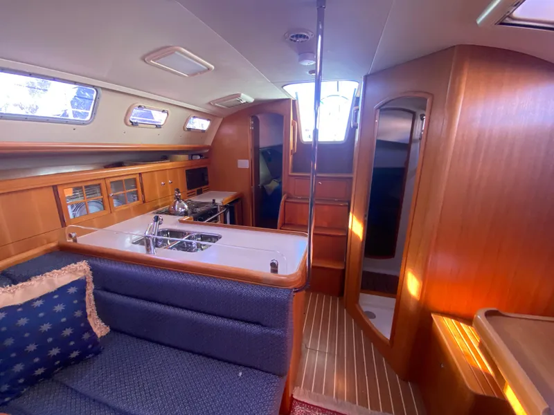 Slide: The Image of Hunter 38 2006 - 55