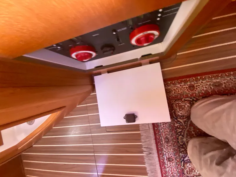 Slide: The Image of Hunter 38 2006 - 56