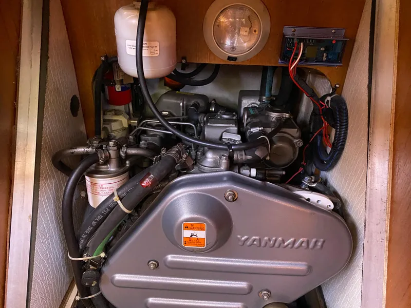 Slide: The Image of Hunter 38 2006 - 57