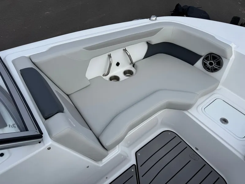 Slide: The Image of Hurricane SD2050-OB 2026 - 15