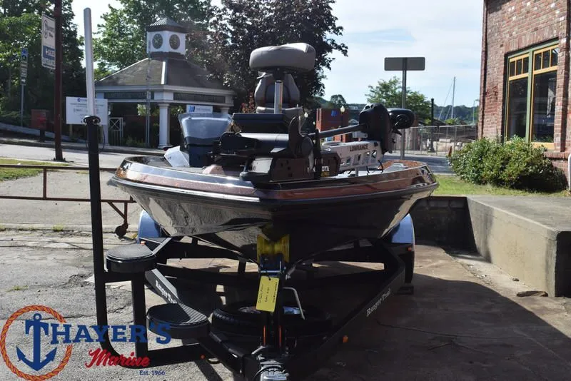 Slide: The Image of Ranger Z185 2022 - 19