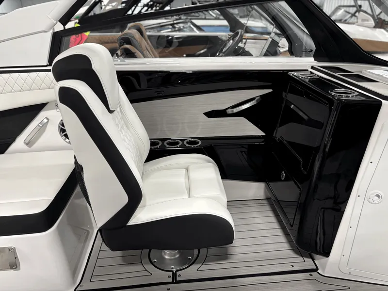 Slide: The Image of Yamaha 222SE 2026 - 13