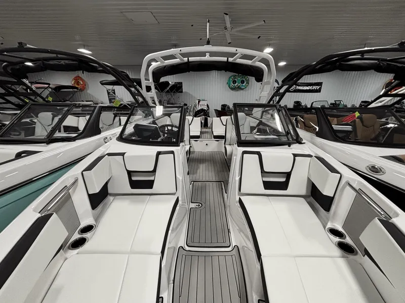 Slide: The Image of Yamaha 222SE 2026 - 16