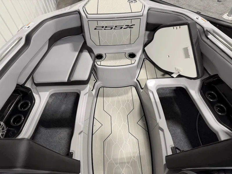 Slide: The Image of Yamaha 255XD 2026 - 11