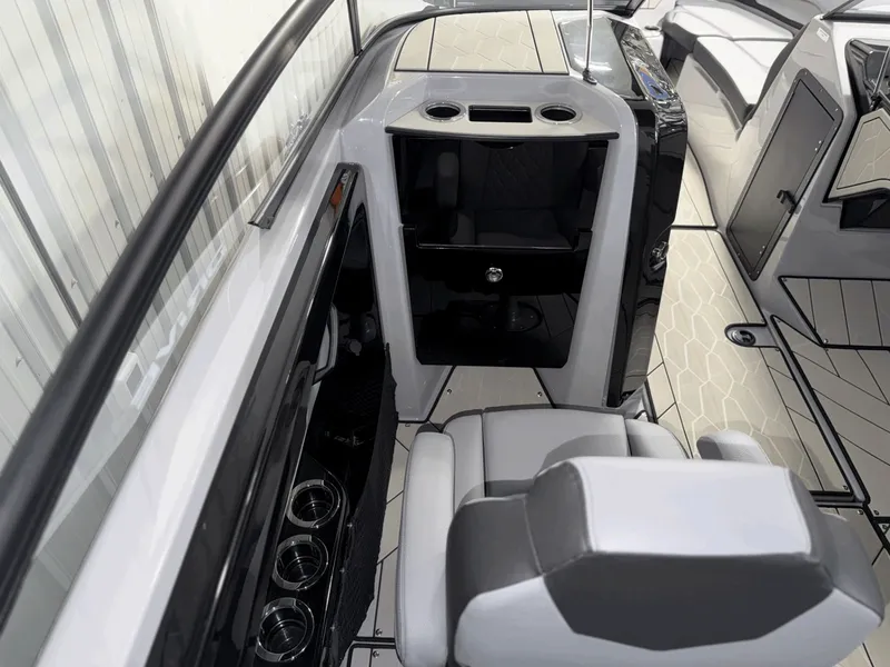 Slide: The Image of Yamaha 255XD 2026 - 16