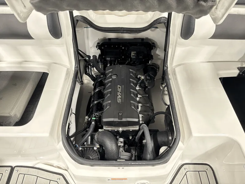 Slide: The Image of Yamaha 195S 2026 - 27