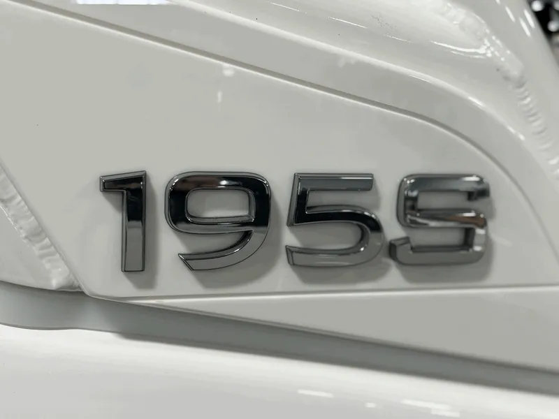 Slide: The Image of Yamaha 195S 2026 - 30