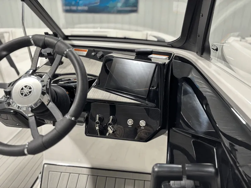 Slide: The Image of Yamaha 222S 2026 - 16