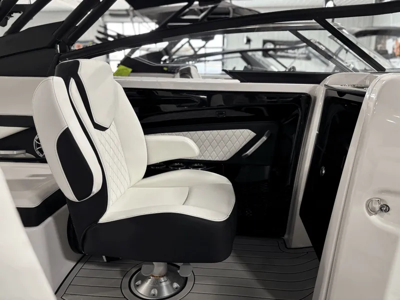 Slide: The Image of Yamaha 252S 2026 - 18