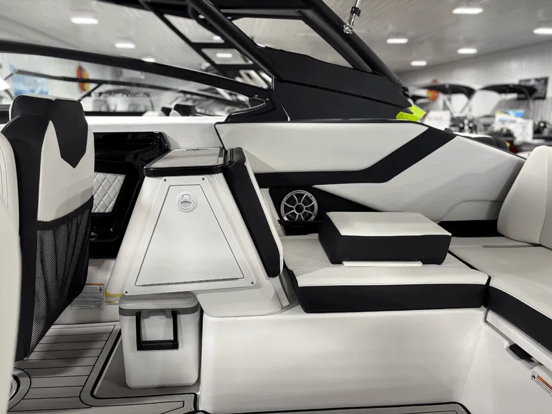 Slide: The Image of Yamaha 252S 2026 - 21