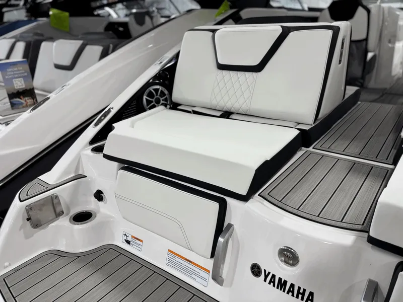 Slide: The Image of Yamaha 252S 2026 - 23