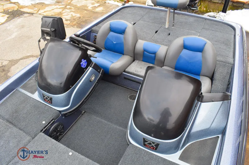 Slide: The Image of Skeeter ZX200C 2010 - 17