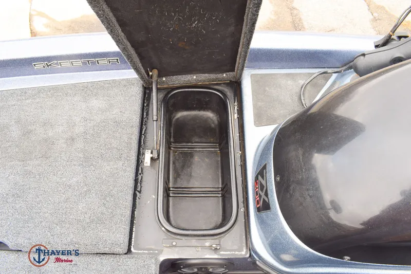 Slide: The Image of Skeeter ZX200C 2010 - 21