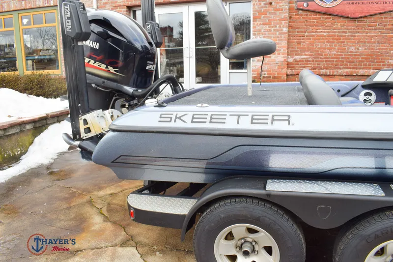 Slide: The Image of Skeeter ZX200C 2010 - 4