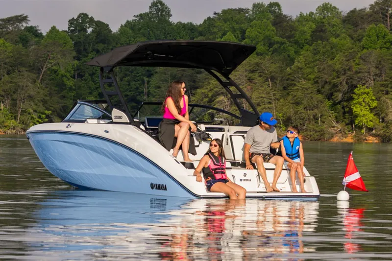 Slide: The Image of Yamaha 252SE 2026 - 43