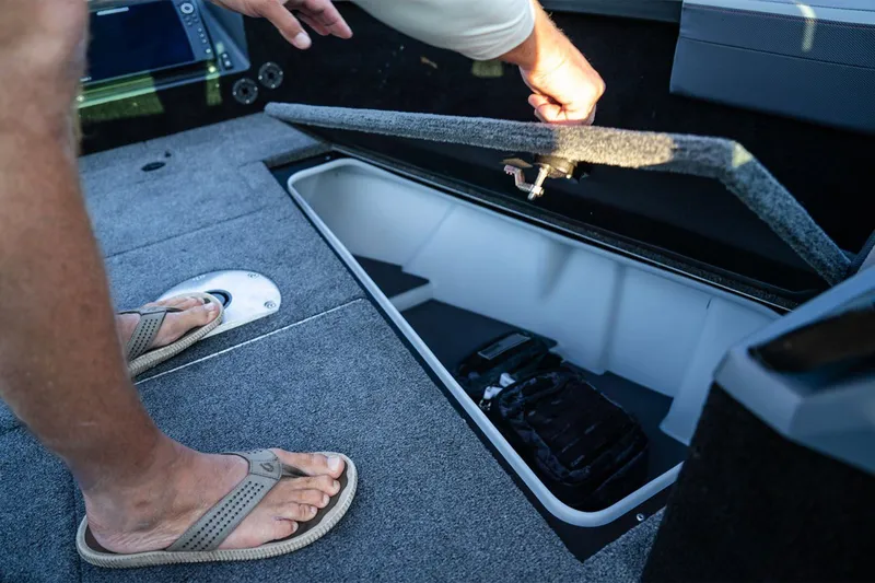 Slide: The Image of Alumacraft Competitor 195X Sport 2026 - 11