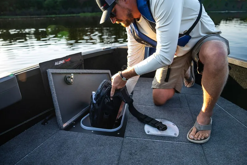 Slide: The Image of Alumacraft Competitor 195X Sport 2026 - 12