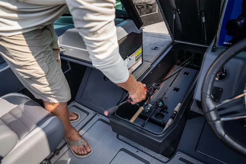 Slide: The Image of Alumacraft Competitor 195X Sport 2026 - 34