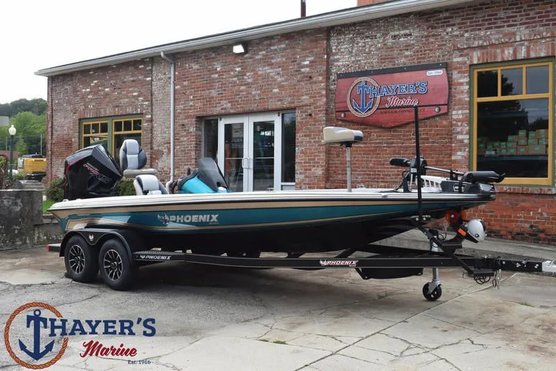 Slide: The Image of Phoenix Bass Boats 721 ZXL 2026 - 1