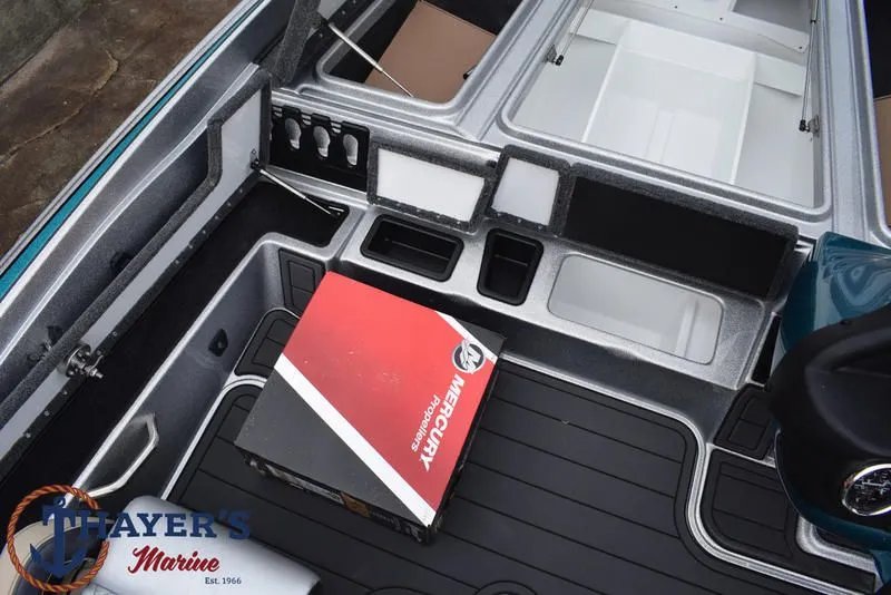 Slide: The Image of Phoenix Bass Boats 721 ZXL 2026 - 24