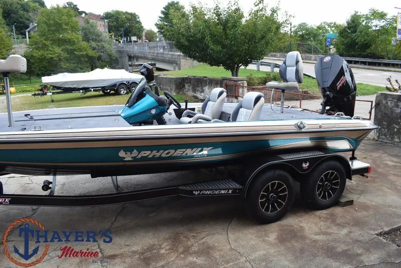Slide: The Image of Phoenix Bass Boats 721 ZXL 2026 - 29