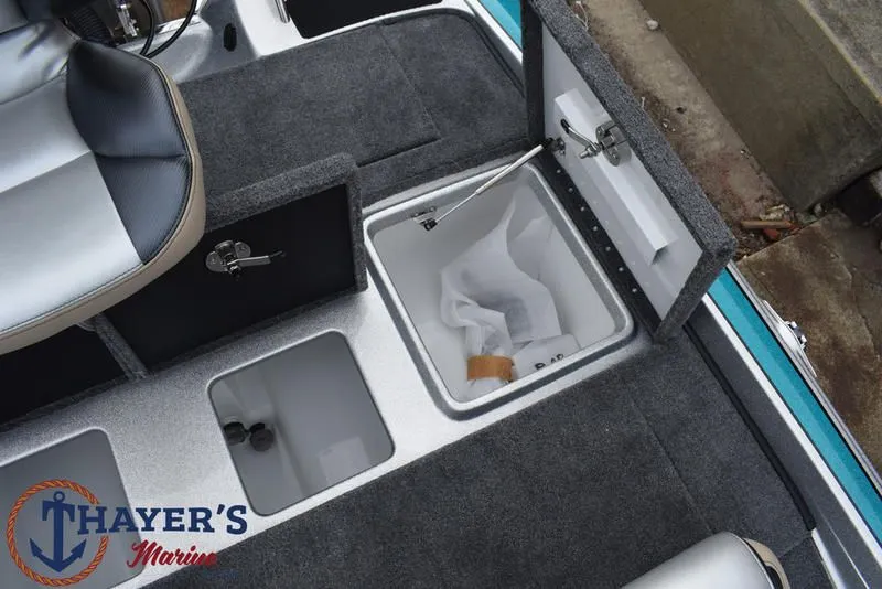 Slide: The Image of Phoenix Bass Boats 721 ZXL 2026 - 32