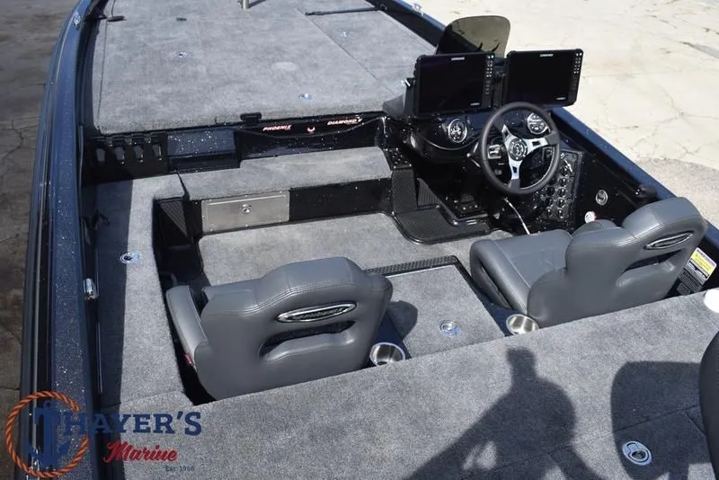 Slide: The Image of Phoenix Bass Boats 921 Elite X 2026 - 11