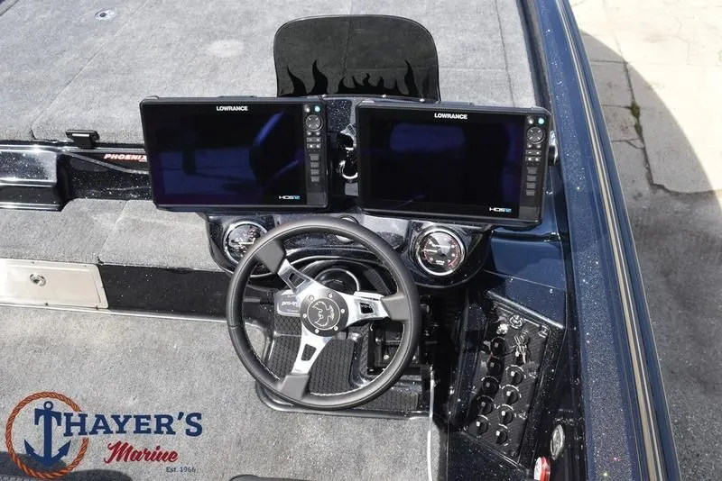 Slide: The Image of Phoenix Bass Boats 921 Elite X 2026 - 15